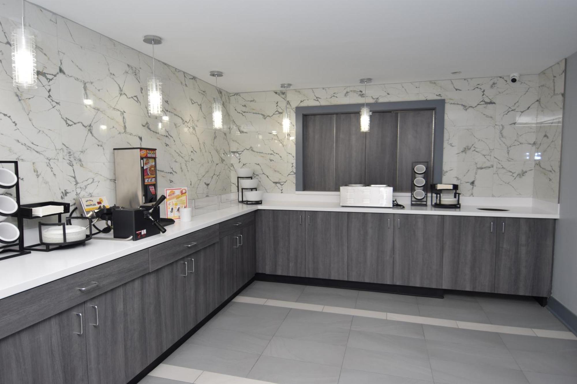 Baymont By Wyndham Batavia - Darien Lake Exterior photo