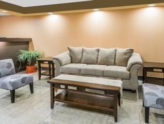 Baymont By Wyndham Batavia - Darien Lake Interior photo